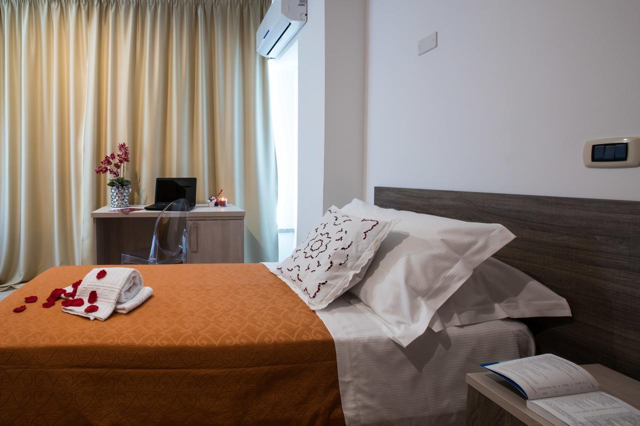 Hotel Queen Daisy Castellammare di Stabia Εξωτερικό φωτογραφία